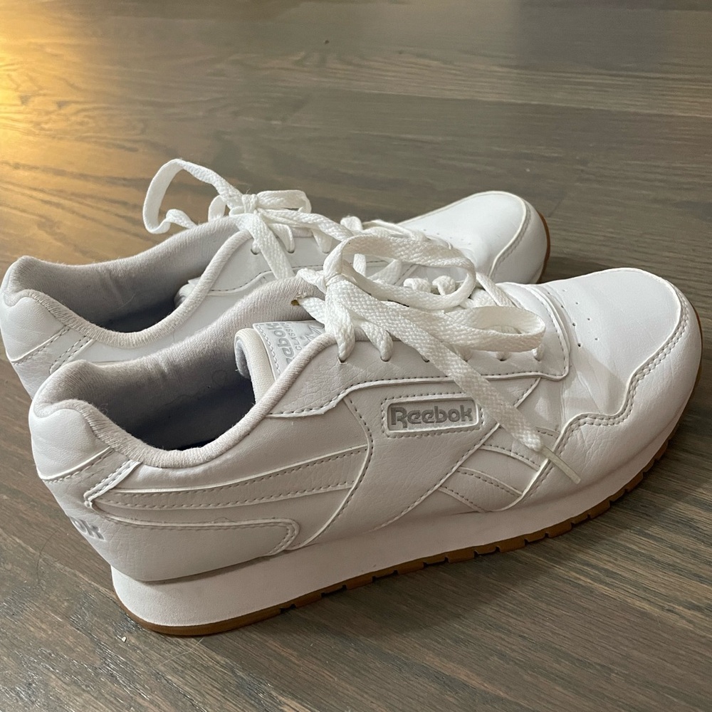 White Reebok lifestyle sneakers, worn once! Brand new condition